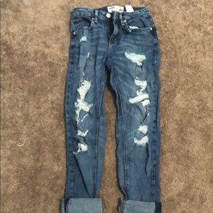 Garage ripped boyfriend jean